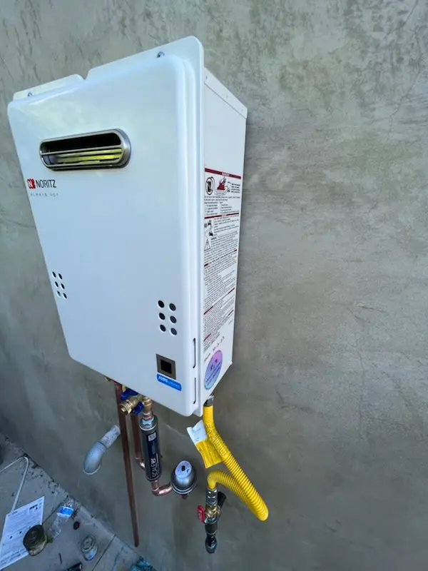 Tankless water heater installation for Heritage Dells homes
